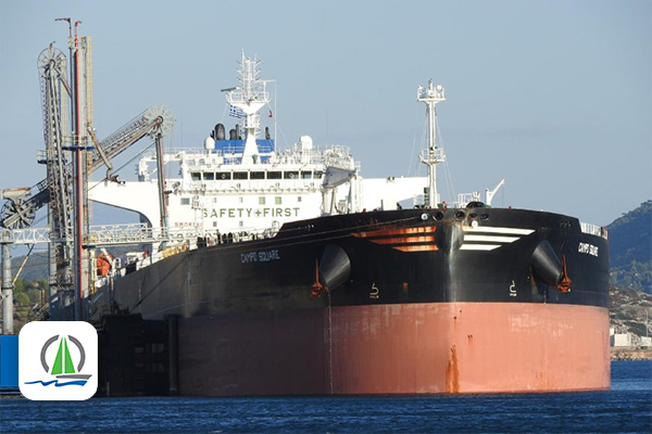کشتی تجاری برای حمل نفت